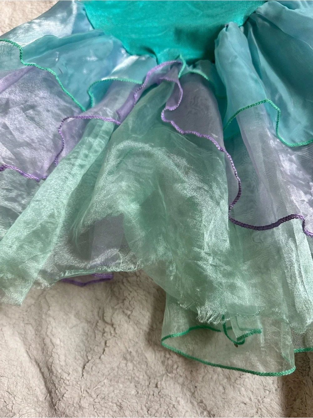 Disney | Little Mermaid Ariel Halloween Costume and Necklace | Size 6/6X